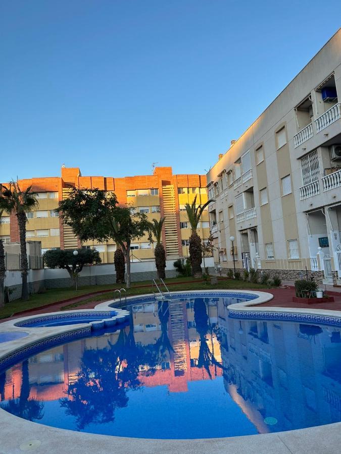Apartament Mariha Torrevieja Exterior photo
